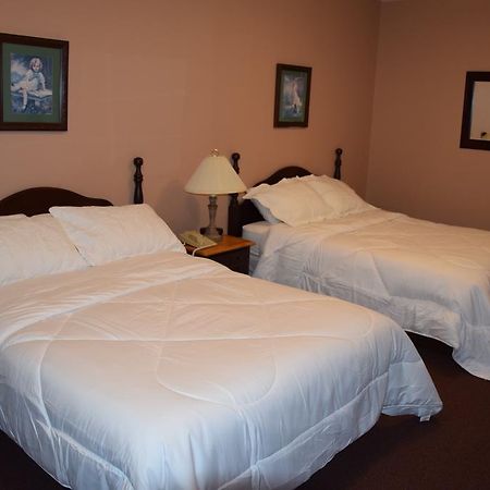 Baddeck Inlet Lynwood Inn מראה חיצוני תמונה