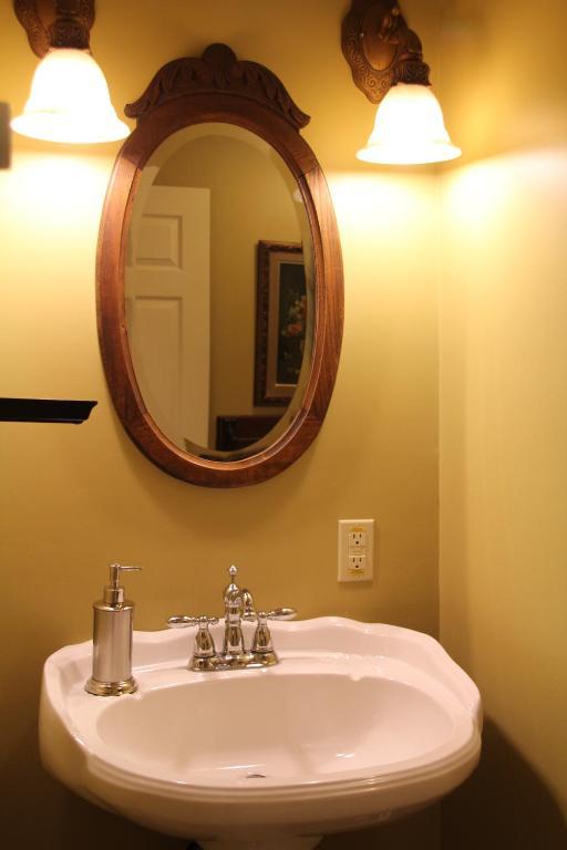 Baddeck Inlet Lynwood Inn חדר תמונה