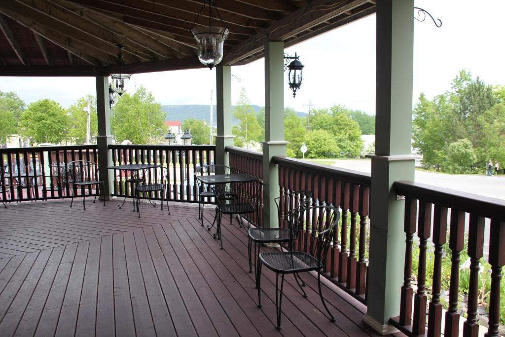 Baddeck Inlet Lynwood Inn מראה חיצוני תמונה